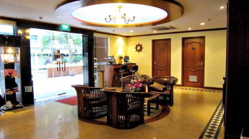 Ibis Budget Emerald Khách sạn